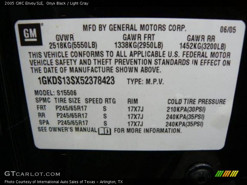 Onyx Black / Light Gray 2005 GMC Envoy SLE