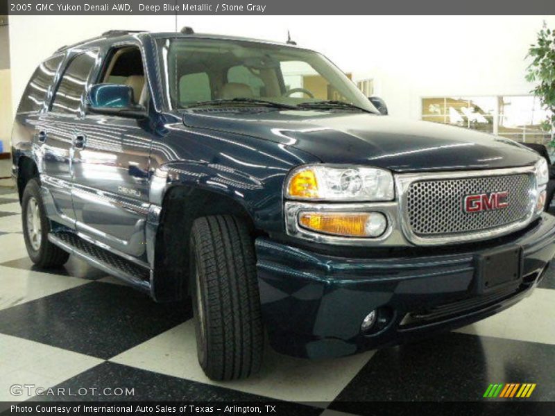 Deep Blue Metallic / Stone Gray 2005 GMC Yukon Denali AWD