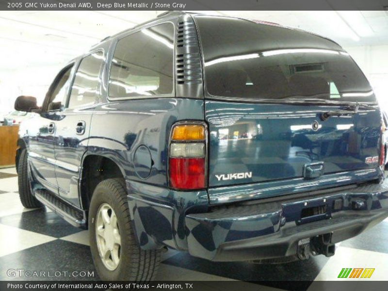 Deep Blue Metallic / Stone Gray 2005 GMC Yukon Denali AWD