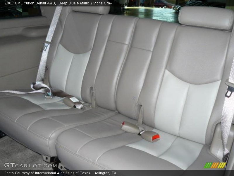 Deep Blue Metallic / Stone Gray 2005 GMC Yukon Denali AWD