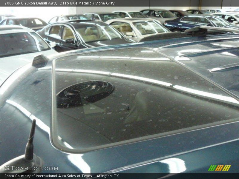Deep Blue Metallic / Stone Gray 2005 GMC Yukon Denali AWD