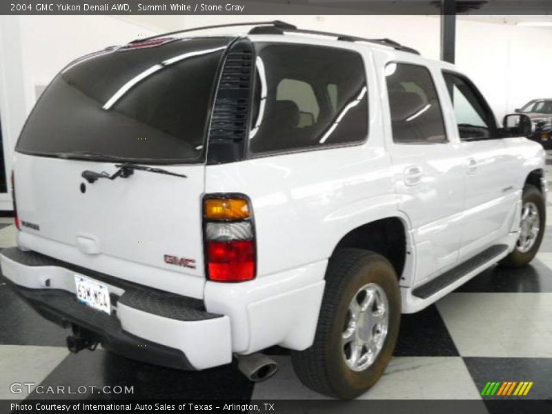 Summit White / Stone Gray 2004 GMC Yukon Denali AWD