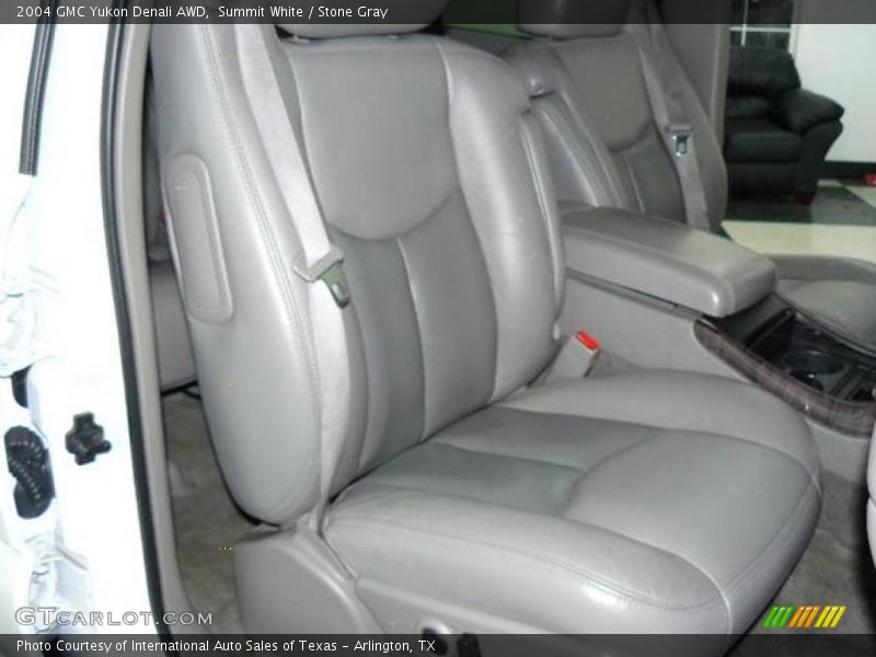 Summit White / Stone Gray 2004 GMC Yukon Denali AWD
