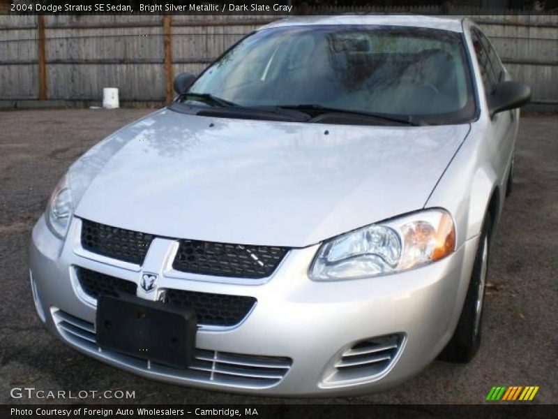 Bright Silver Metallic / Dark Slate Gray 2004 Dodge Stratus SE Sedan