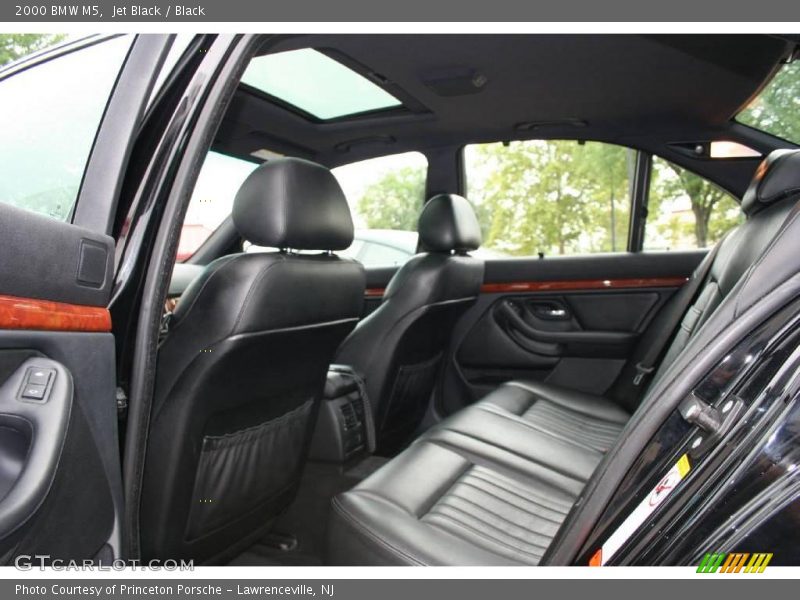 Jet Black / Black 2000 BMW M5