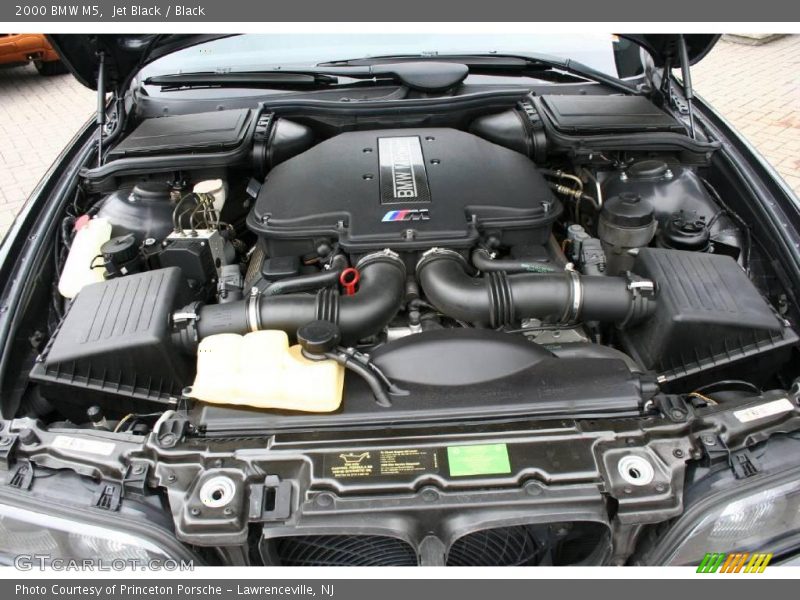 Jet Black / Black 2000 BMW M5