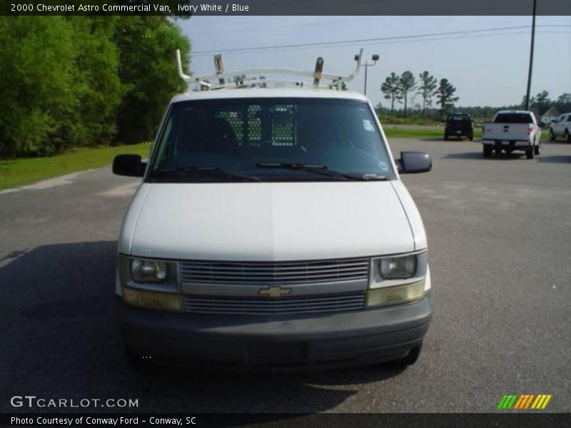 Ivory White / Blue 2000 Chevrolet Astro Commercial Van