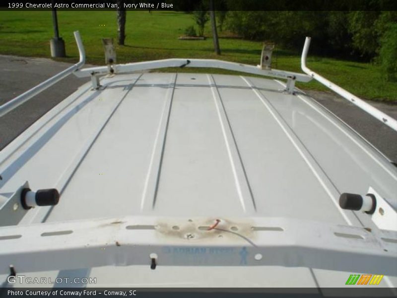 Ivory White / Blue 1999 Chevrolet Astro Commercial Van
