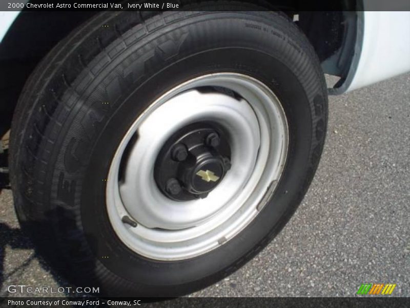 Ivory White / Blue 2000 Chevrolet Astro Commercial Van