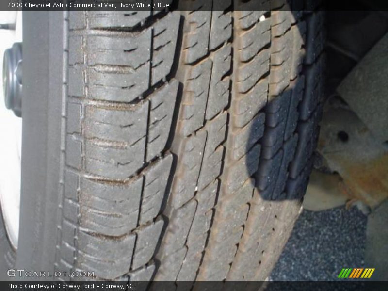 Ivory White / Blue 2000 Chevrolet Astro Commercial Van