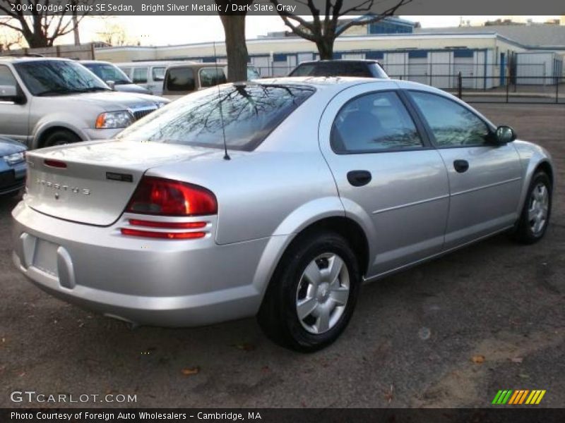 Bright Silver Metallic / Dark Slate Gray 2004 Dodge Stratus SE Sedan