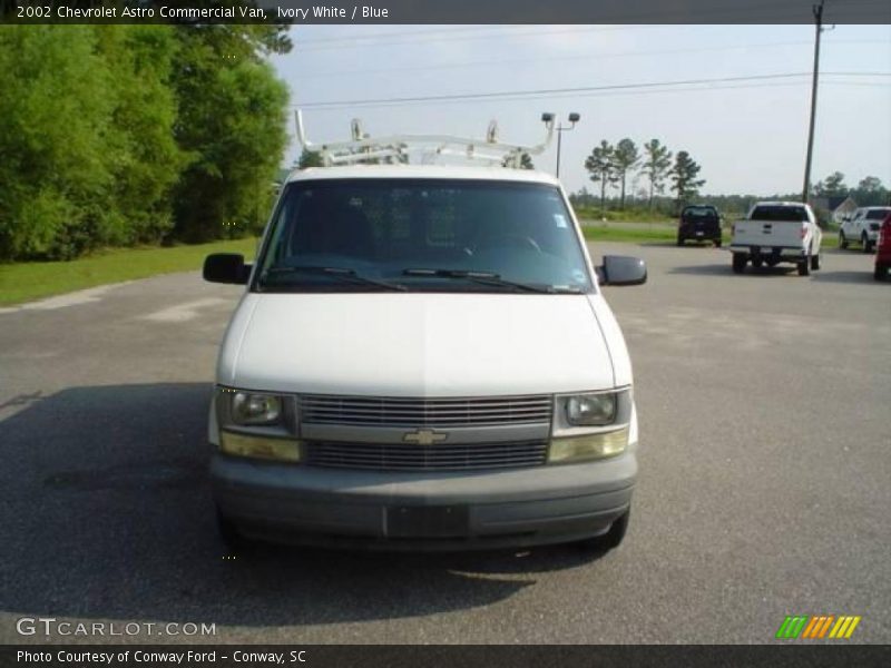 Ivory White / Blue 2002 Chevrolet Astro Commercial Van