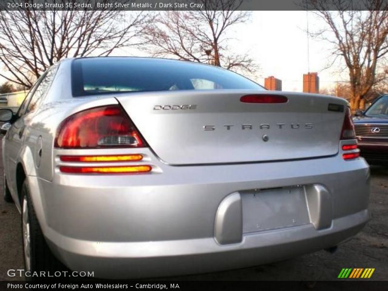 Bright Silver Metallic / Dark Slate Gray 2004 Dodge Stratus SE Sedan