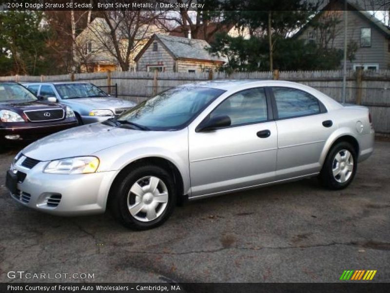 Bright Silver Metallic / Dark Slate Gray 2004 Dodge Stratus SE Sedan