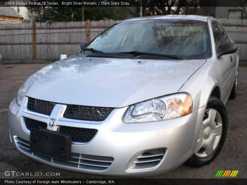 Bright Silver Metallic / Dark Slate Gray 2004 Dodge Stratus SE Sedan