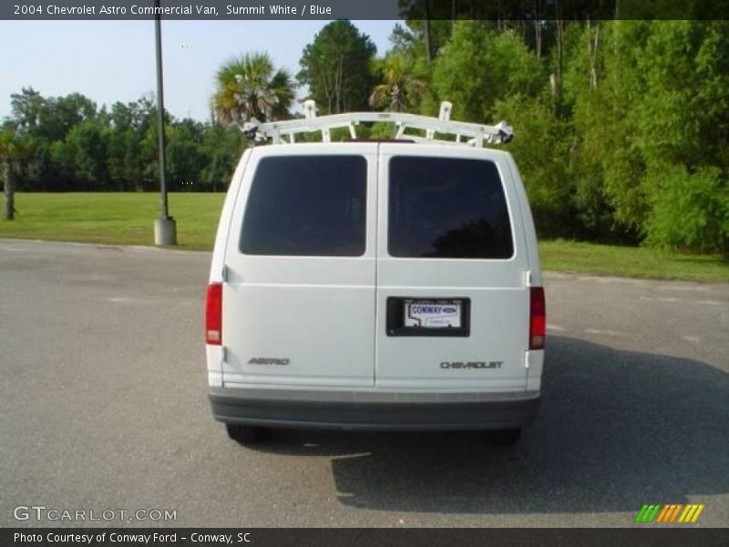 Summit White / Blue 2004 Chevrolet Astro Commercial Van