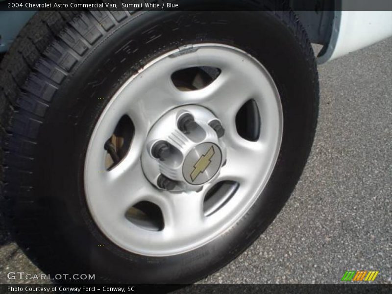 Summit White / Blue 2004 Chevrolet Astro Commercial Van