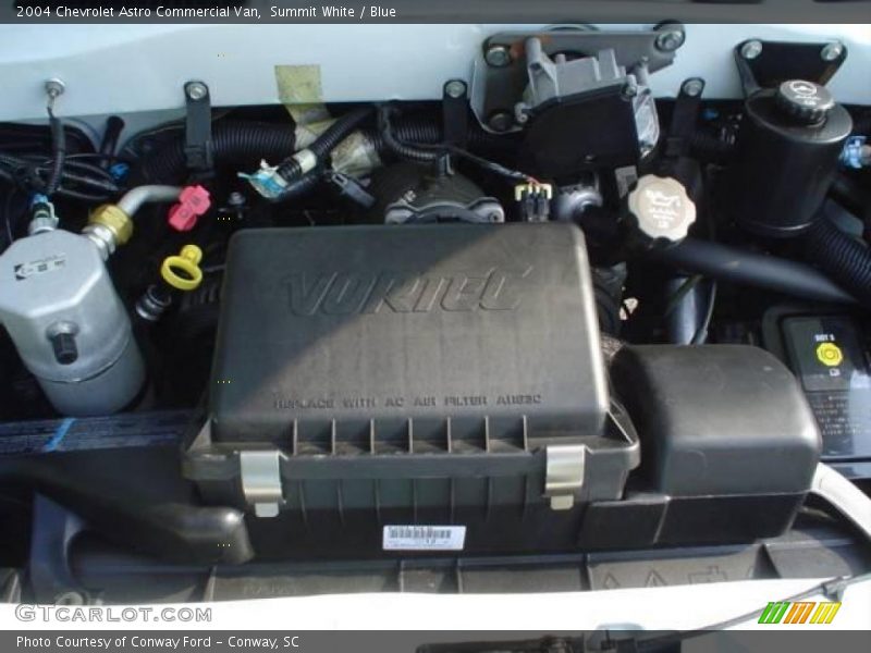 Summit White / Blue 2004 Chevrolet Astro Commercial Van