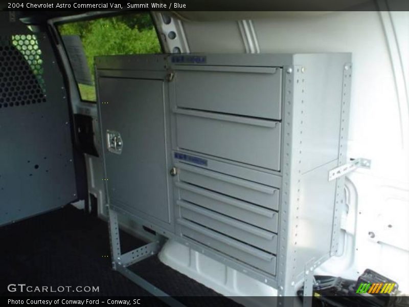 Summit White / Blue 2004 Chevrolet Astro Commercial Van