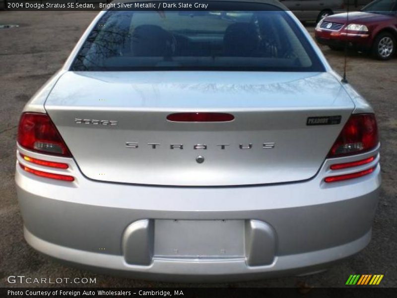 Bright Silver Metallic / Dark Slate Gray 2004 Dodge Stratus SE Sedan