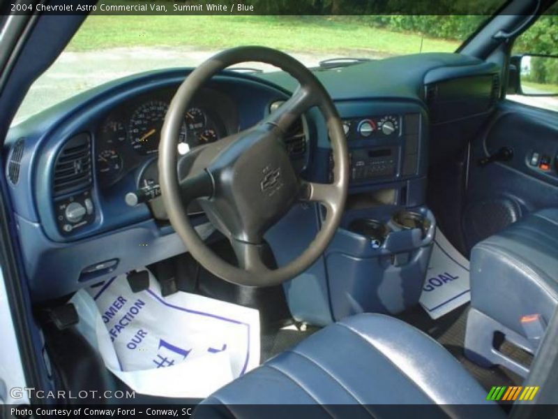Summit White / Blue 2004 Chevrolet Astro Commercial Van