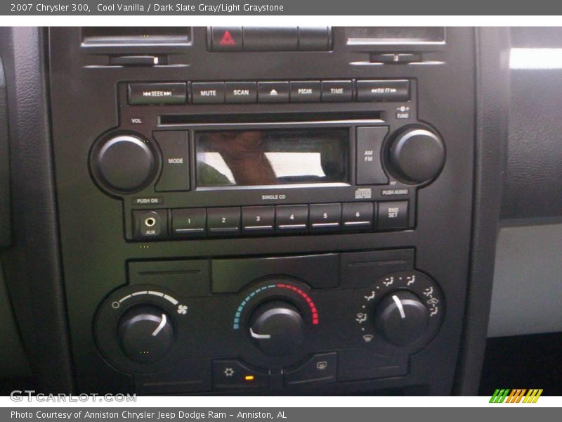 Cool Vanilla / Dark Slate Gray/Light Graystone 2007 Chrysler 300