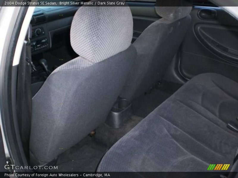 Bright Silver Metallic / Dark Slate Gray 2004 Dodge Stratus SE Sedan