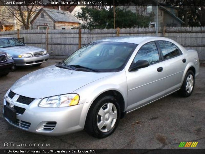 Bright Silver Metallic / Dark Slate Gray 2004 Dodge Stratus SE Sedan