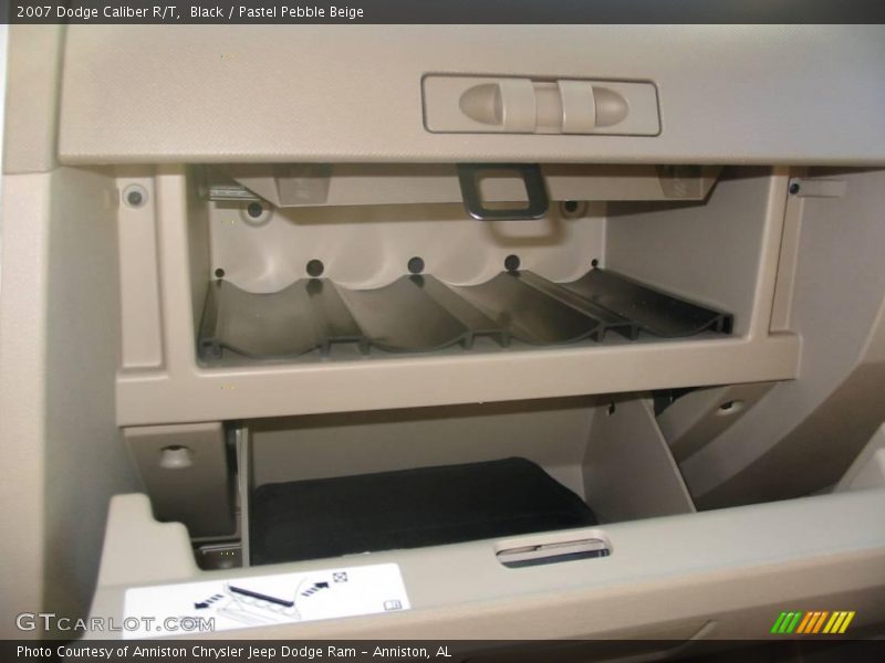 Black / Pastel Pebble Beige 2007 Dodge Caliber R/T