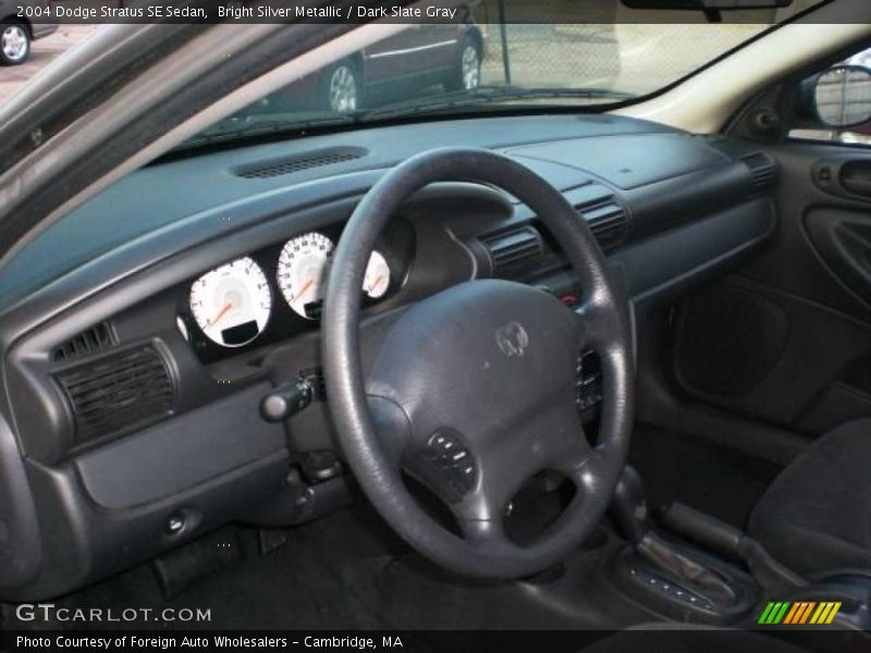 Bright Silver Metallic / Dark Slate Gray 2004 Dodge Stratus SE Sedan