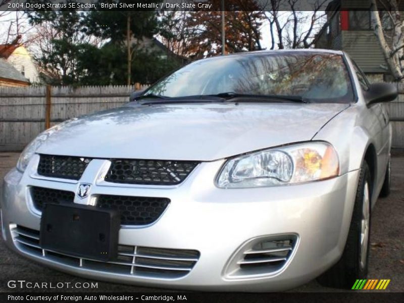 Bright Silver Metallic / Dark Slate Gray 2004 Dodge Stratus SE Sedan