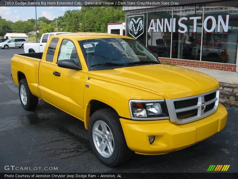 Detonator Yellow / Dark Slate Gray/Medium Slate Gray 2009 Dodge Dakota Big Horn Extended Cab