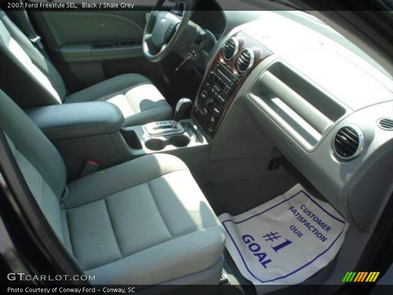 Black / Shale Grey 2007 Ford Freestyle SEL
