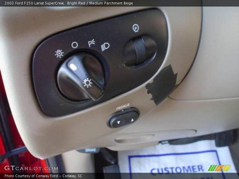 Bright Red / Medium Parchment Beige 2003 Ford F150 Lariat SuperCrew
