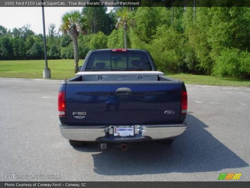 True Blue Metallic / Medium Parchment 2002 Ford F150 Lariat SuperCab