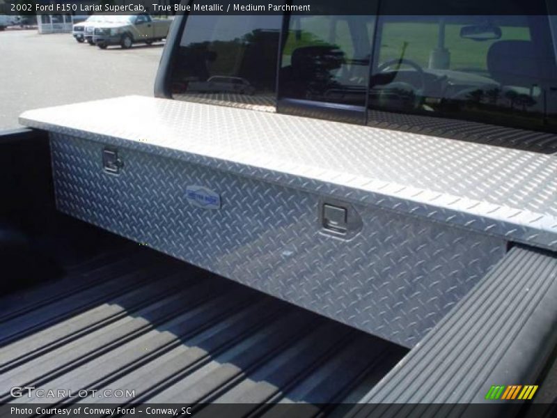 True Blue Metallic / Medium Parchment 2002 Ford F150 Lariat SuperCab