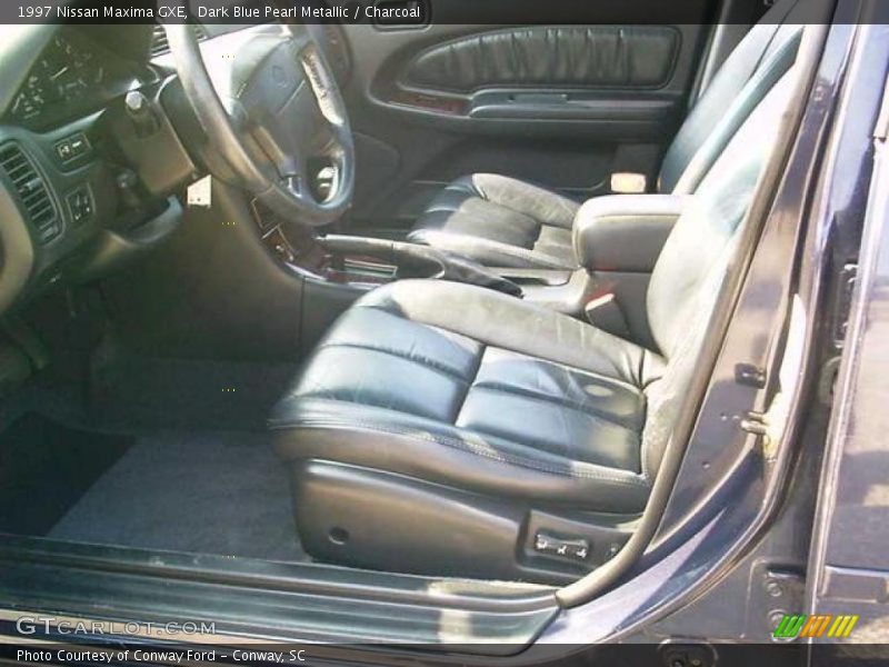 Dark Blue Pearl Metallic / Charcoal 1997 Nissan Maxima GXE
