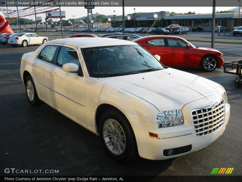 Cool Vanilla White / Dark Slate Gray 2008 Chrysler 300 Touring