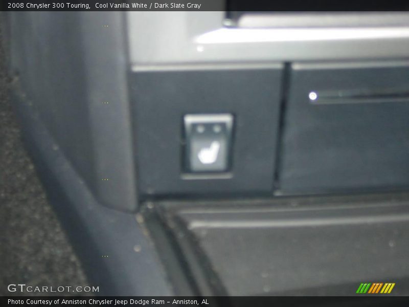 Cool Vanilla White / Dark Slate Gray 2008 Chrysler 300 Touring