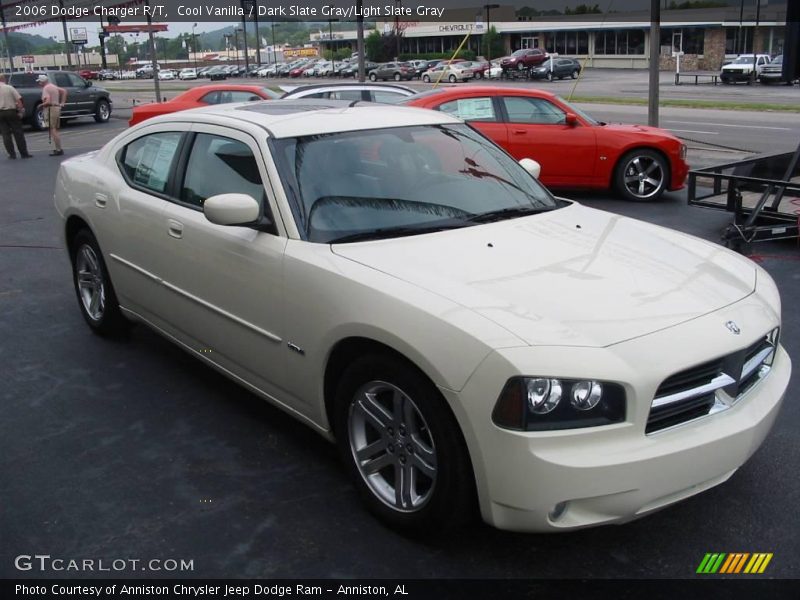 Cool Vanilla / Dark Slate Gray/Light Slate Gray 2006 Dodge Charger R/T