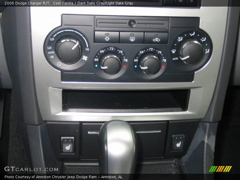 Cool Vanilla / Dark Slate Gray/Light Slate Gray 2006 Dodge Charger R/T