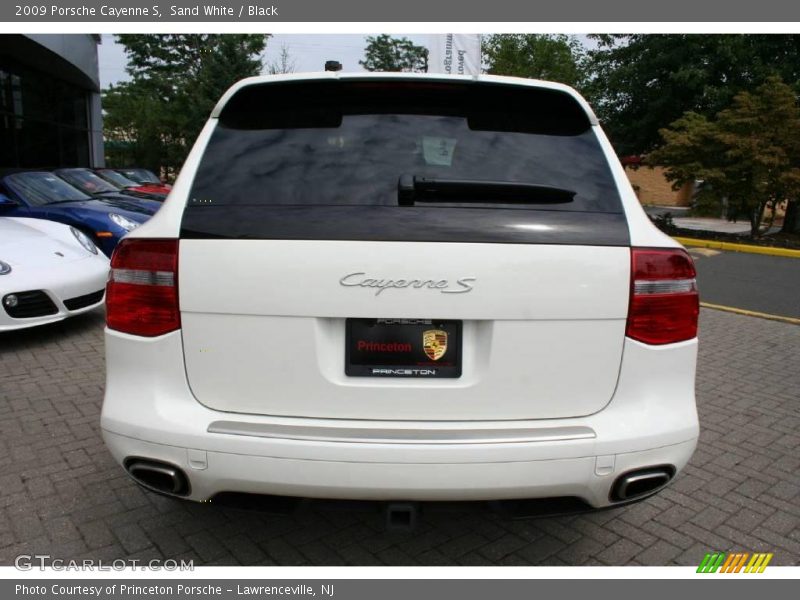 Sand White / Black 2009 Porsche Cayenne S