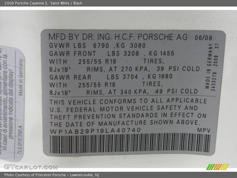 Sand White / Black 2009 Porsche Cayenne S