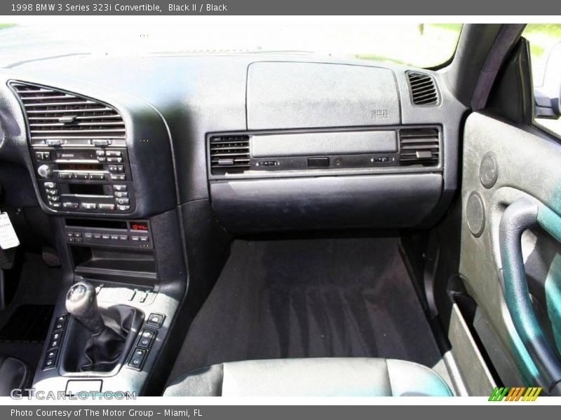Black II / Black 1998 BMW 3 Series 323i Convertible