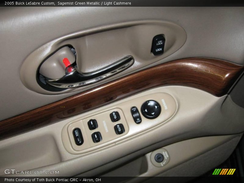 Sagemist Green Metallic / Light Cashmere 2005 Buick LeSabre Custom