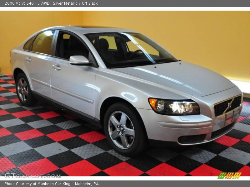 Silver Metallic / Off Black 2006 Volvo S40 T5 AWD