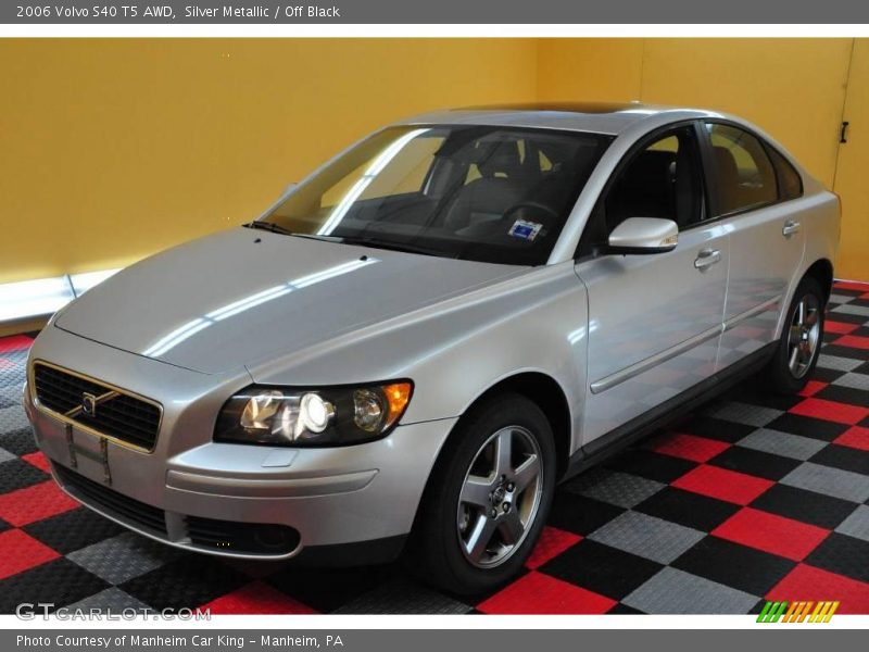 Silver Metallic / Off Black 2006 Volvo S40 T5 AWD