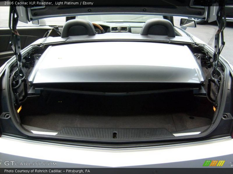 Light Platinum / Ebony 2006 Cadillac XLR Roadster
