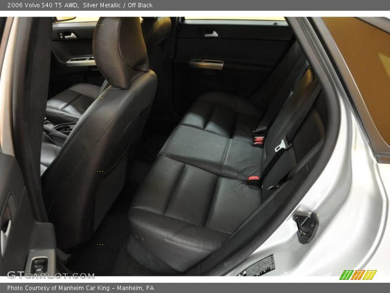 Silver Metallic / Off Black 2006 Volvo S40 T5 AWD