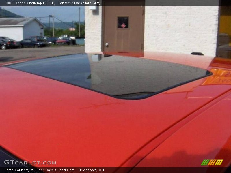TorRed / Dark Slate Gray 2009 Dodge Challenger SRT8